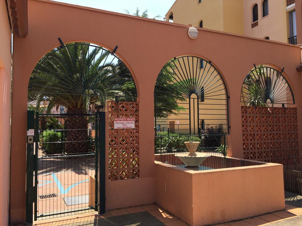 Hotel Alhambra Агд Экстерьер фото