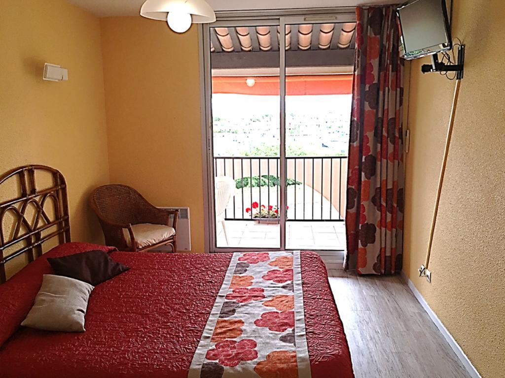 Hotel Alhambra Агд Экстерьер фото